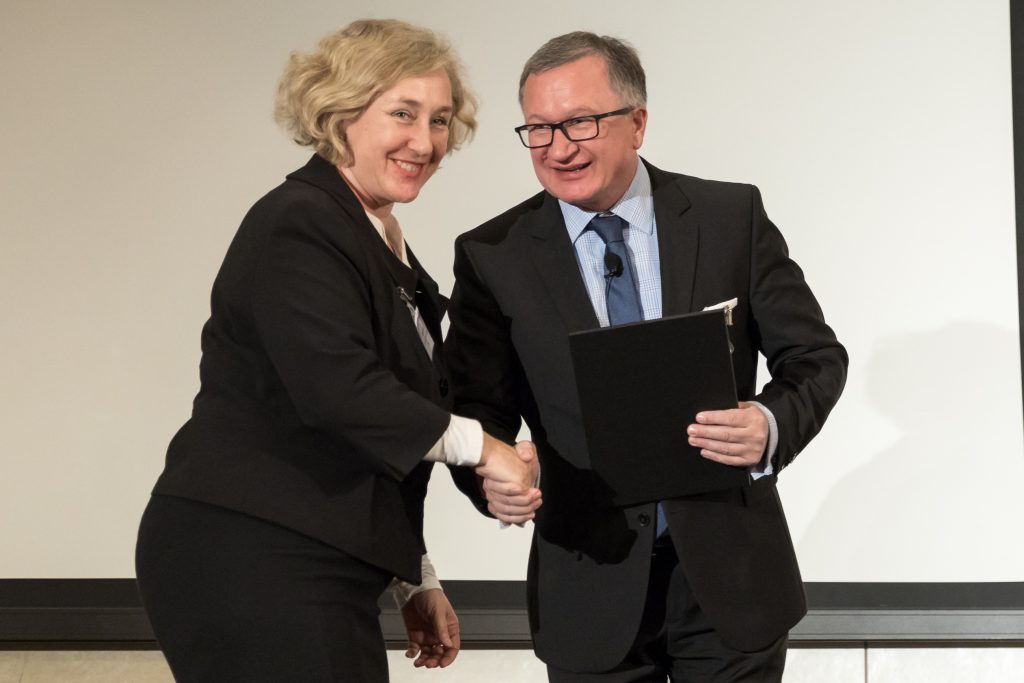 Der D‑A-CH-Hoch­schul-Fund­rai­sin­g­preis 2020 Bewer­bung