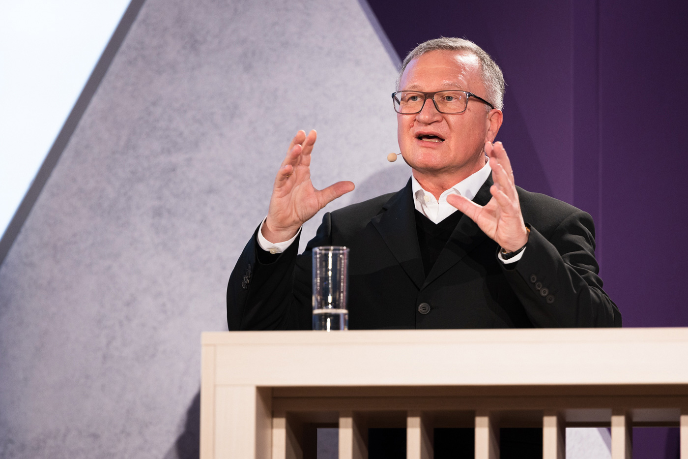 rhe_zeit-fuer-bildung-2022-Bild_03 Hochschulentwicklung: Guido Benzler spricht auf der ZEIT für Bildung Konferenz