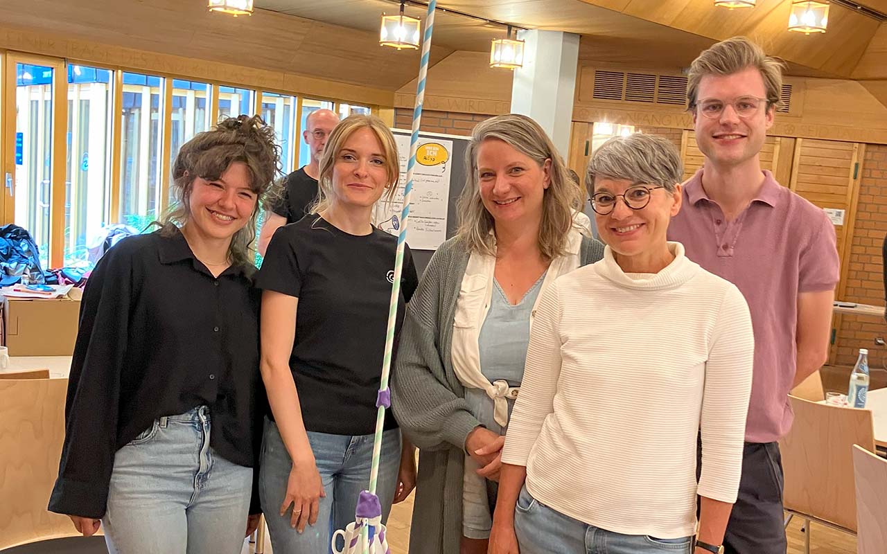 rheform-betriebsversammlung-2024-turmbau-teamfoto