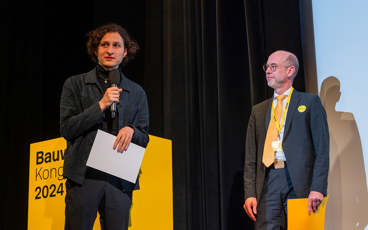 preisverleihung-campus-3-preis-buehne-joachim-heintze-mariano-manago