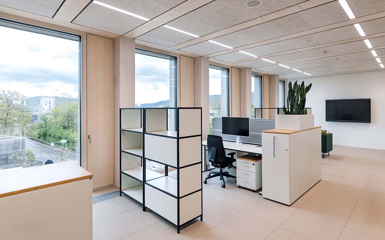 schrank-und-raumteiler-flexible-arbeitsplätze-hochschule-aalen-rheform-workplace-innovation-new-work-projekt